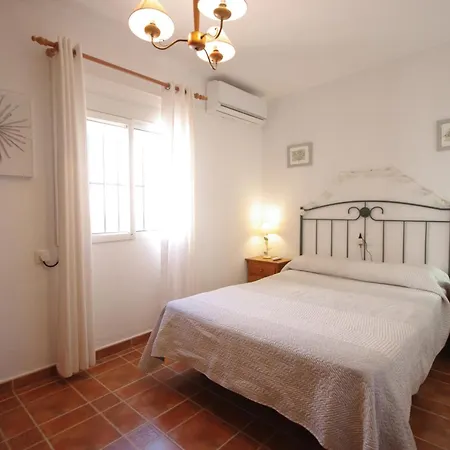 Livingtarifa Concha Villa *